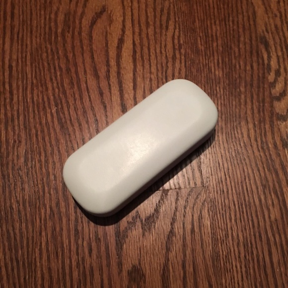MARC JACOBS White Faux Leather Glasses CASE ONLY - Picture 2 of 3